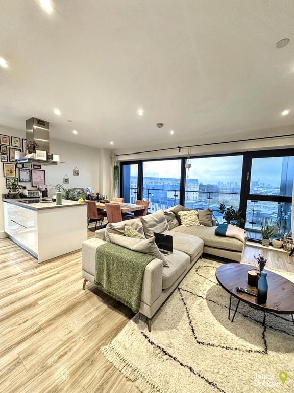 Property photo 2 of 17 Img_8233