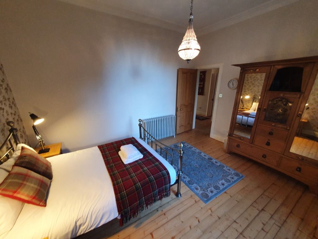 Property photo 2 of 7 Photo 2