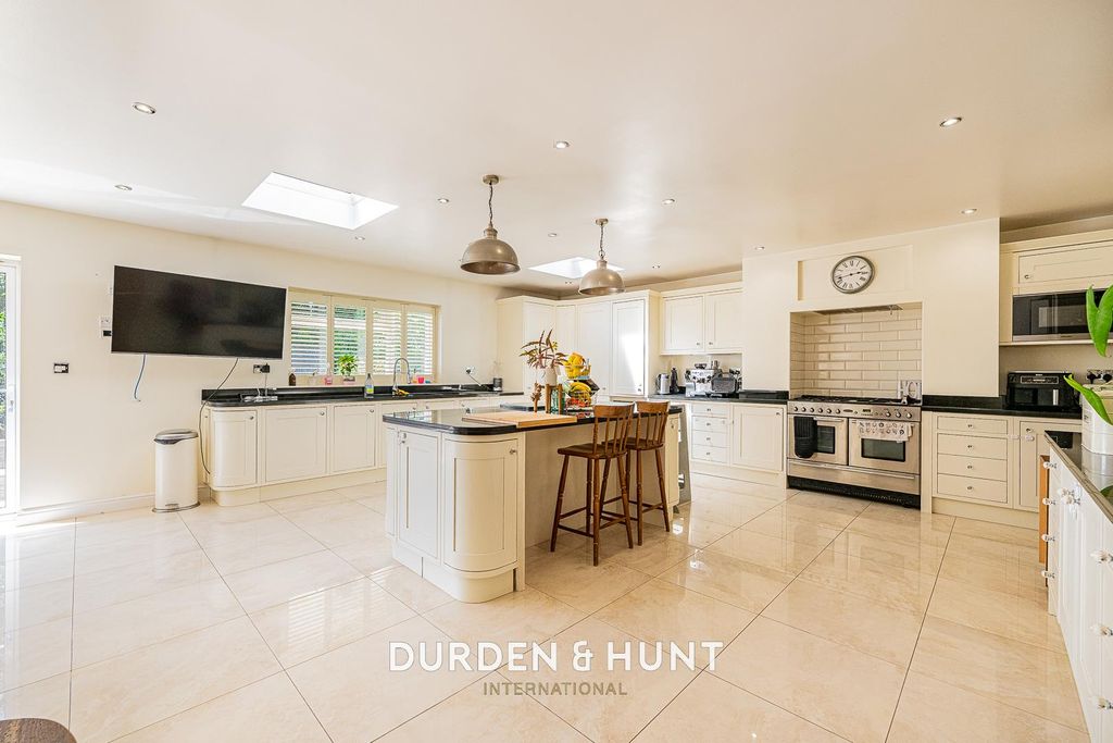 Property photo 3 of 37 Gilders-43.Jpg