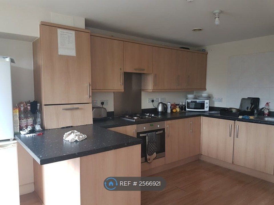 Property photo 3 of 3 Kitchen