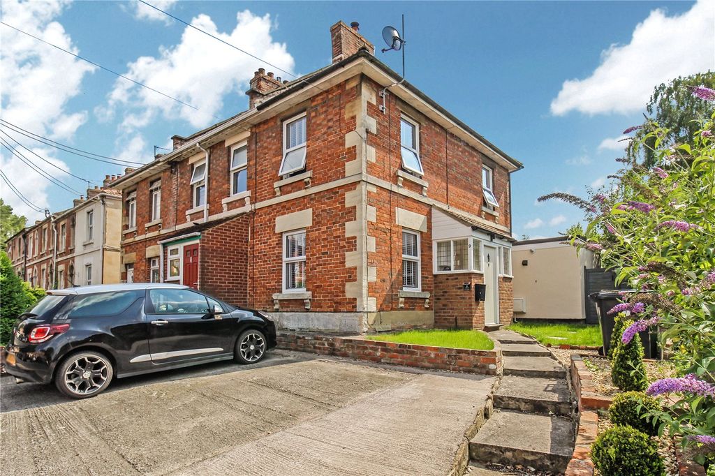 Property photo 1 of 15 Picture No. 12