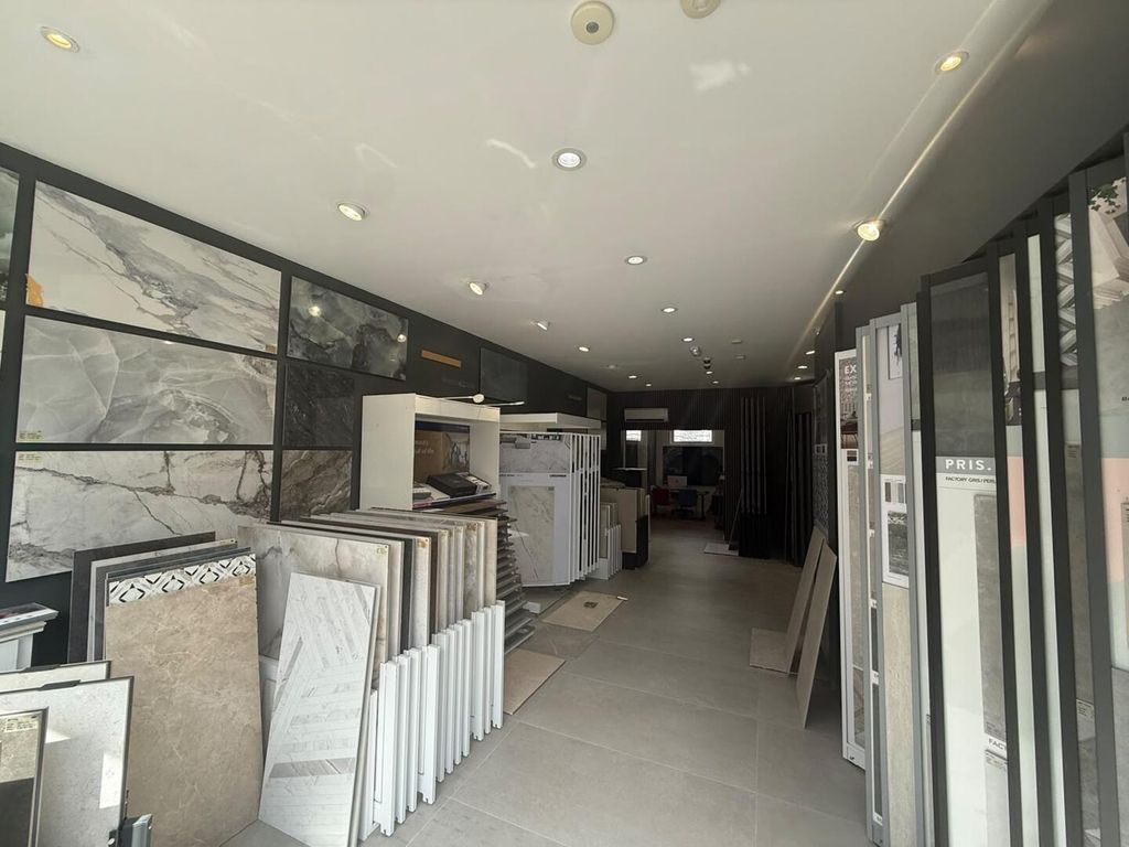 Property photo 2 of 15 00Bcd7Ed-A6De-41c2-9528-2000F6B3757E.Jpg