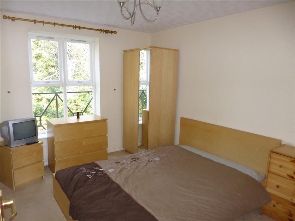 Property photo 1 of 9 Bedroom 1