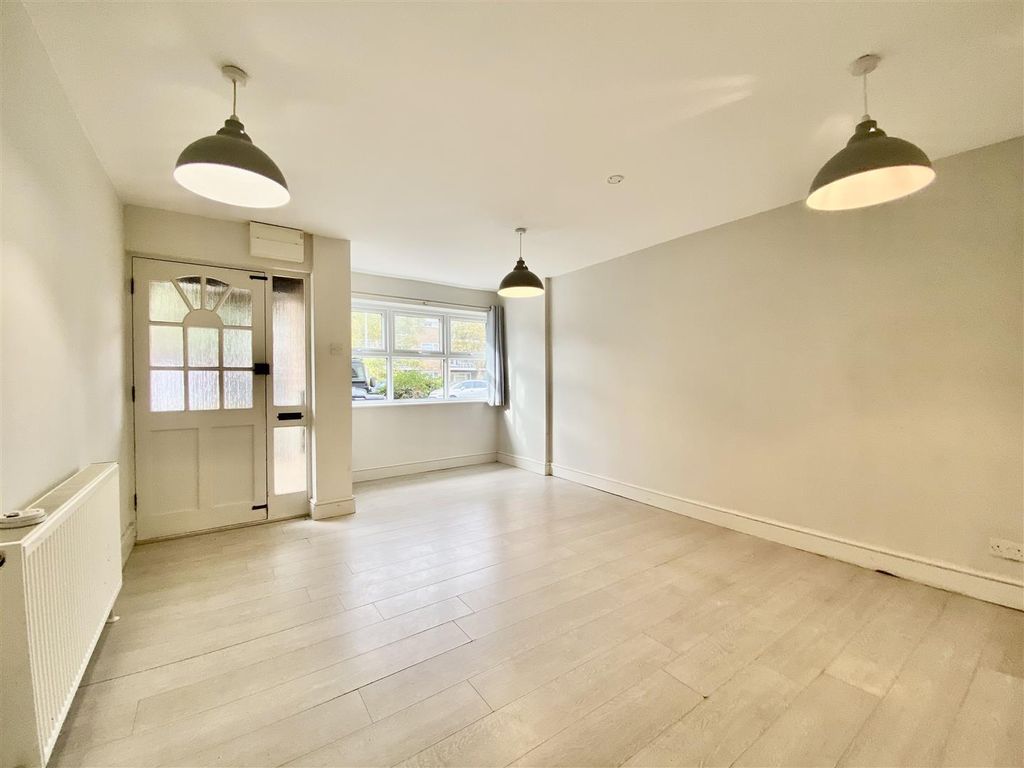 Property photo 2 of 10 Ak-Mqwgd7Kywsx6Scyxfxa.Jpg