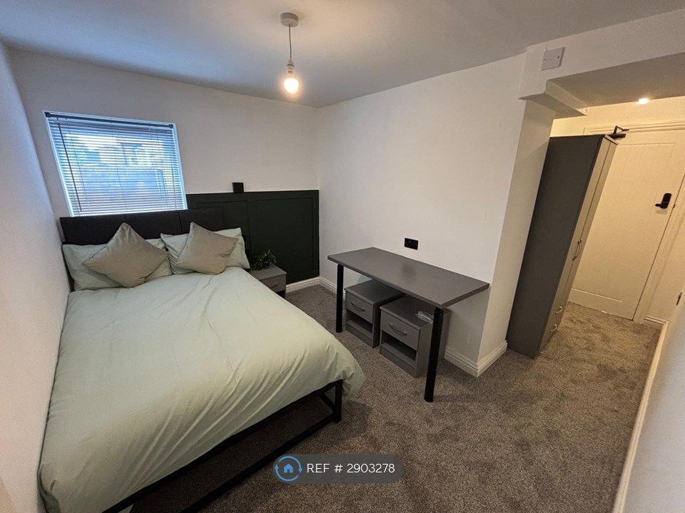 Property photo 1 of 5 Room 3