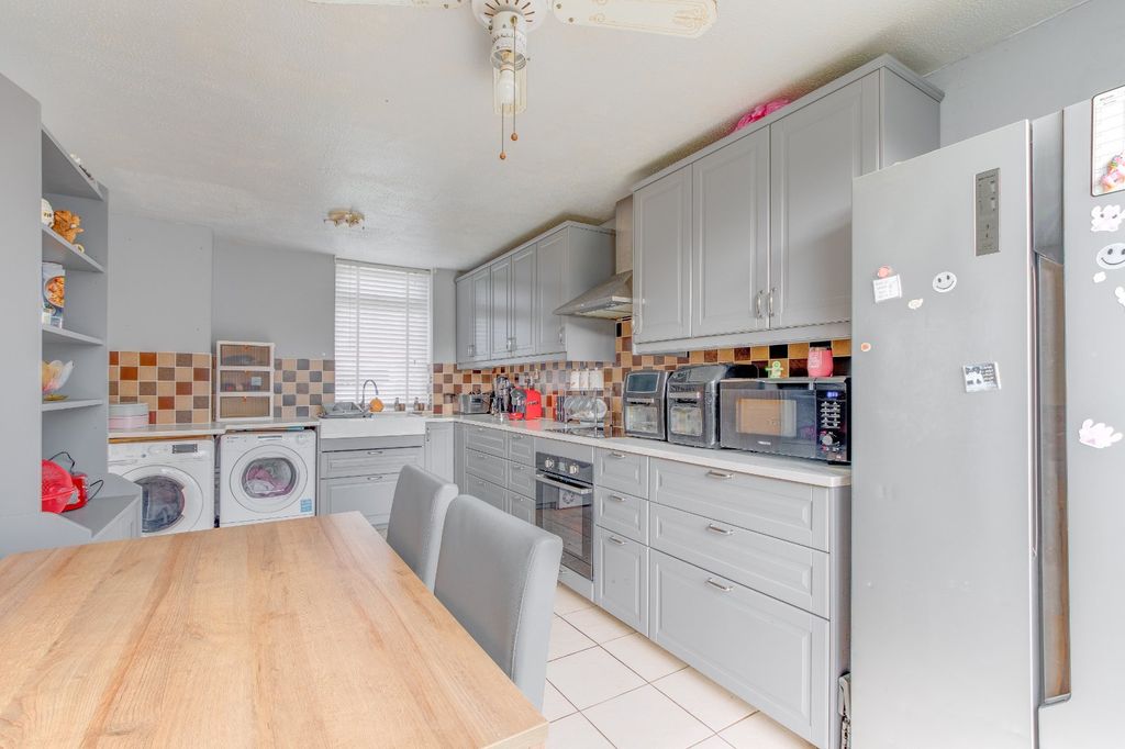 Property photo 3 of 13 Picture No. 09