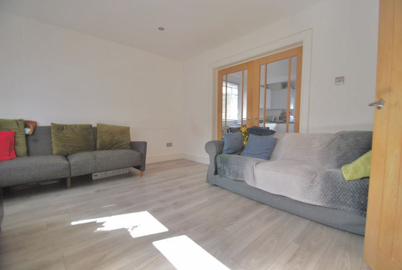 Property photo 3 of 13 Photo 9