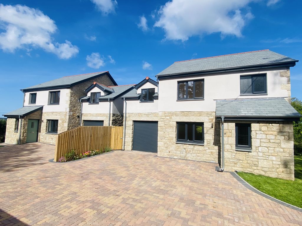 Property photo 1 of 10 4Â Bedroom Detached House For Sale