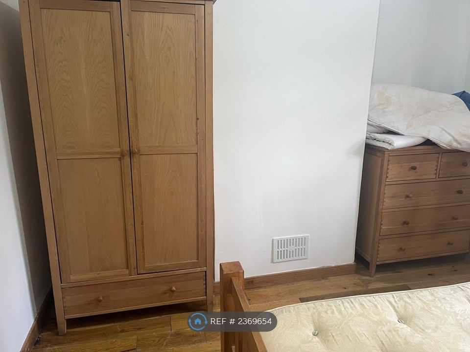 Property photo 2 of 26