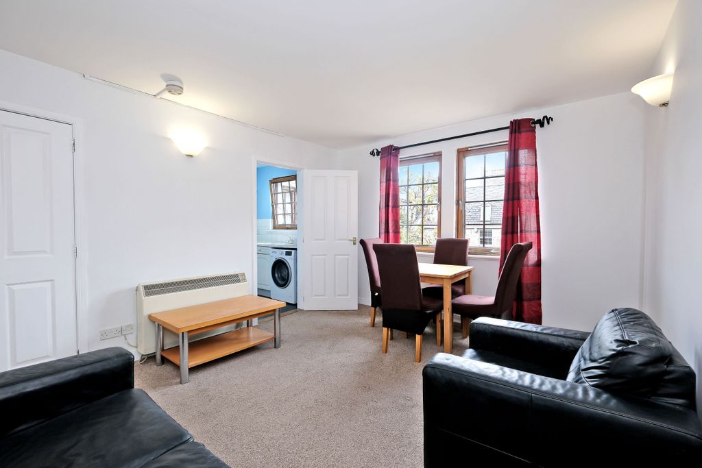 Property photo 3 of 28