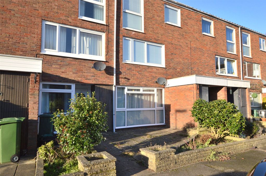 Property photo 1 of 11 Front Aspect