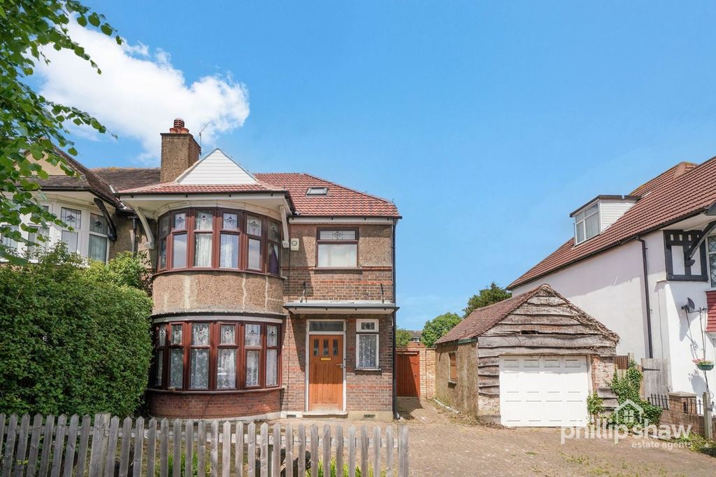 Property photo 1 of 17