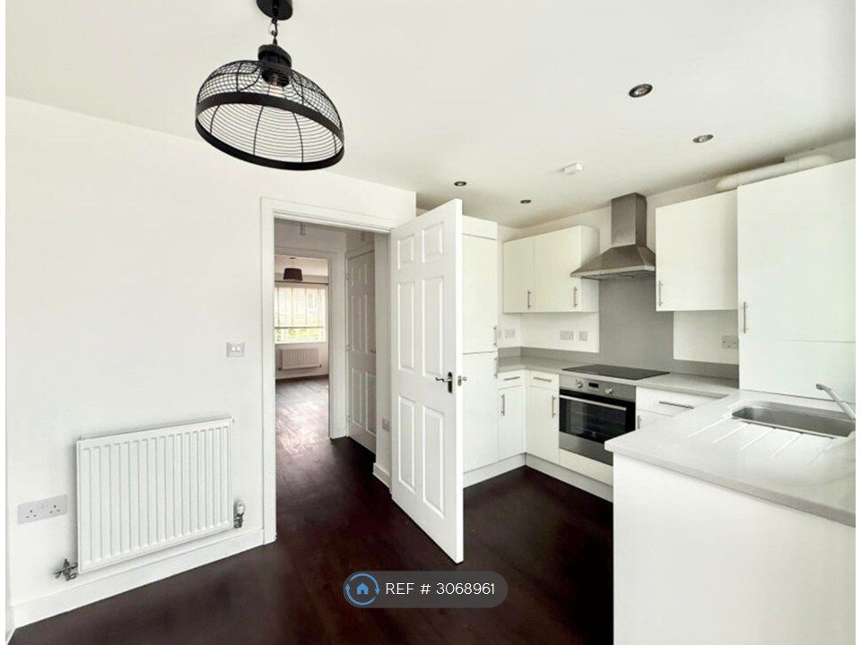 Property photo 3 of 20 Kitchen / Diner