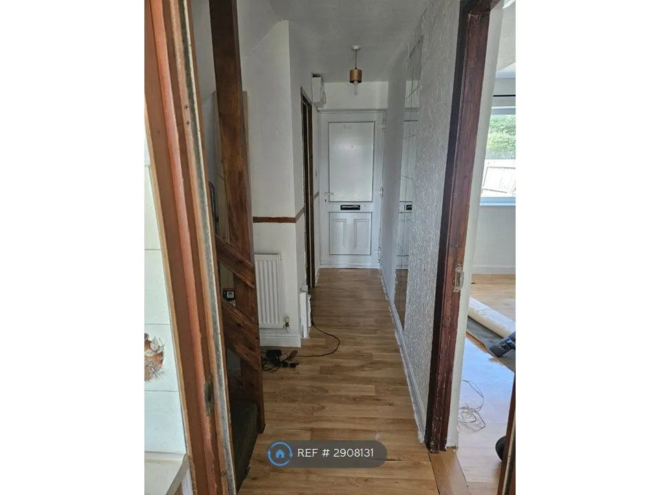House in Northampton NN3 - More