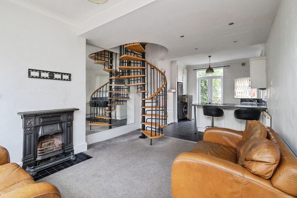 Property photo 2 of 13 Pbox-Img.Jpg