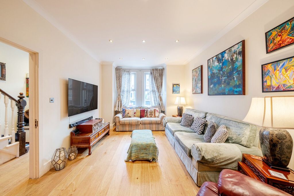 Property photo 2 of 10 Picture No. 40