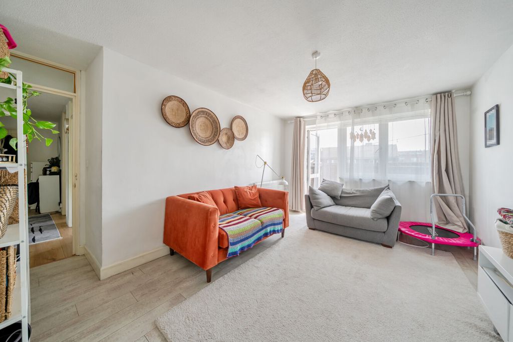 Property photo 1 of 21 1453548-19-69F9Cb...