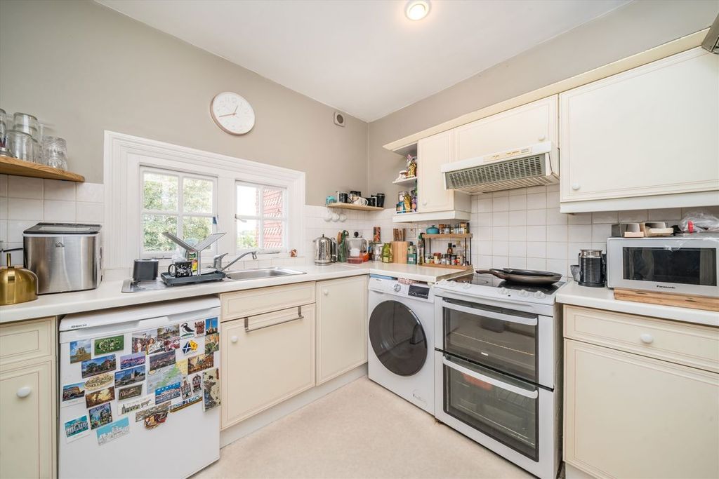 Property photo 3 of 5
