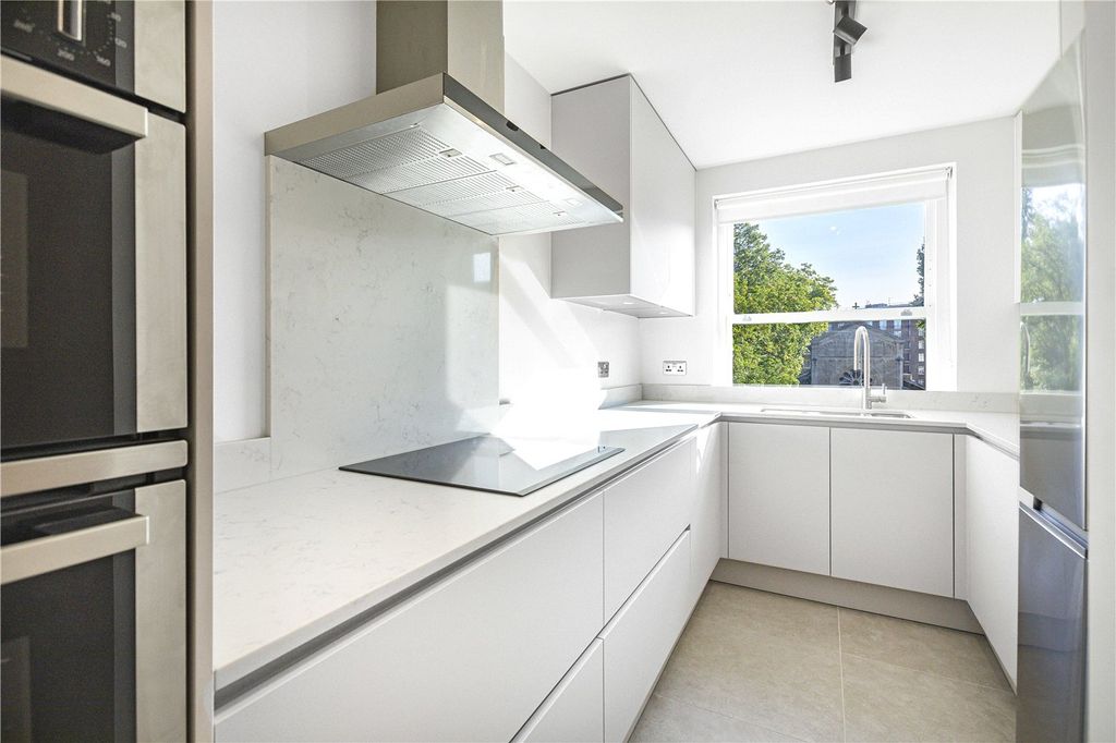 Property photo 3 of 10 Picture No. 06