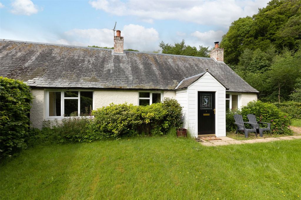 Property photo 2 of 17 External