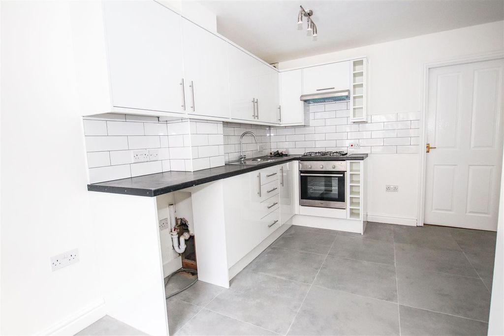 Property photo 3 of 14 Bay Fronted Kitchen / Dining Room