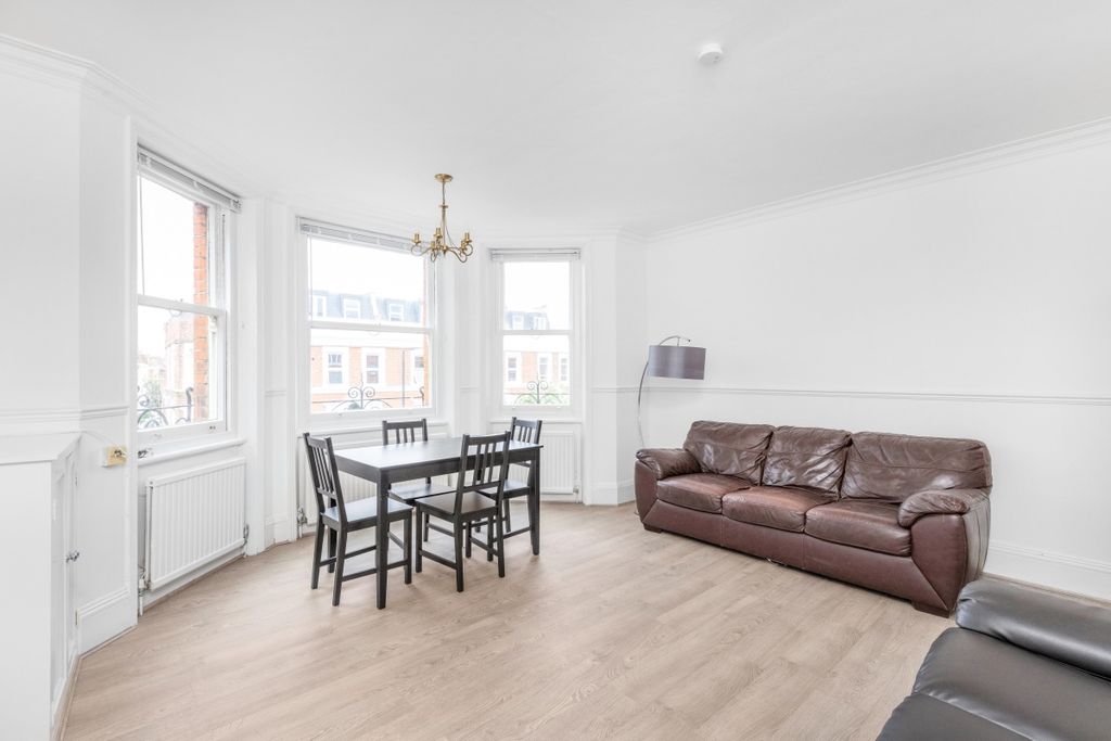 Property photo 2 of 9 2