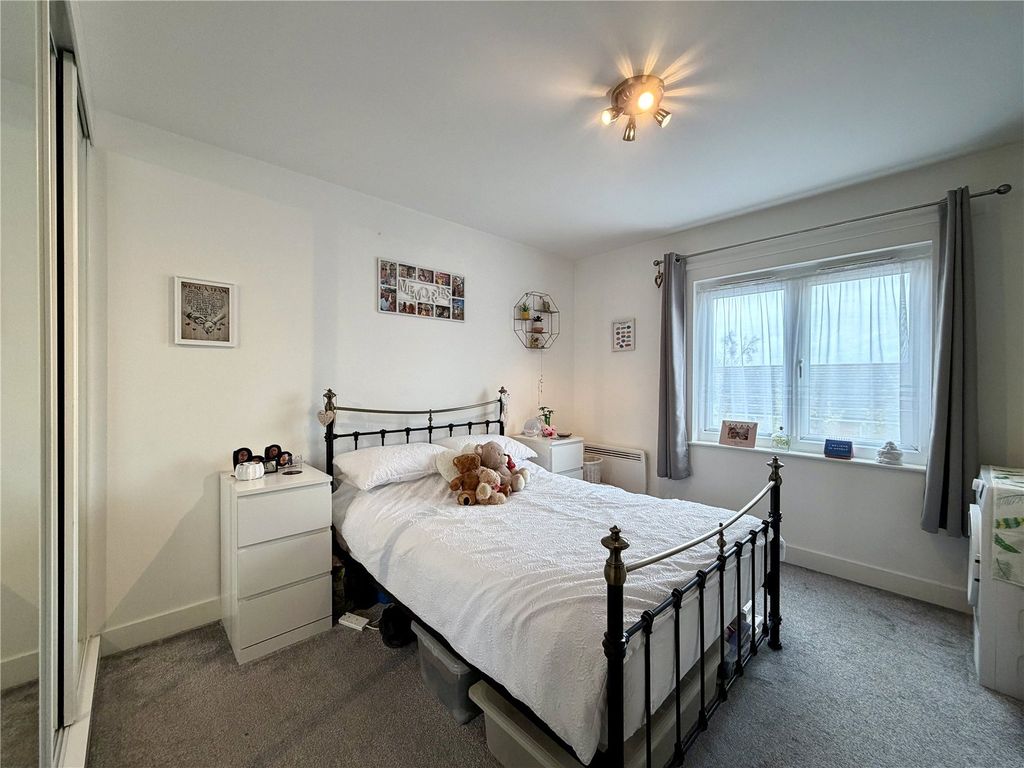 Property photo 2 of 14 Picture No. 06