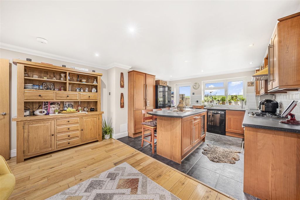 Property photo 2 of 22 Dsc02250.Jpg