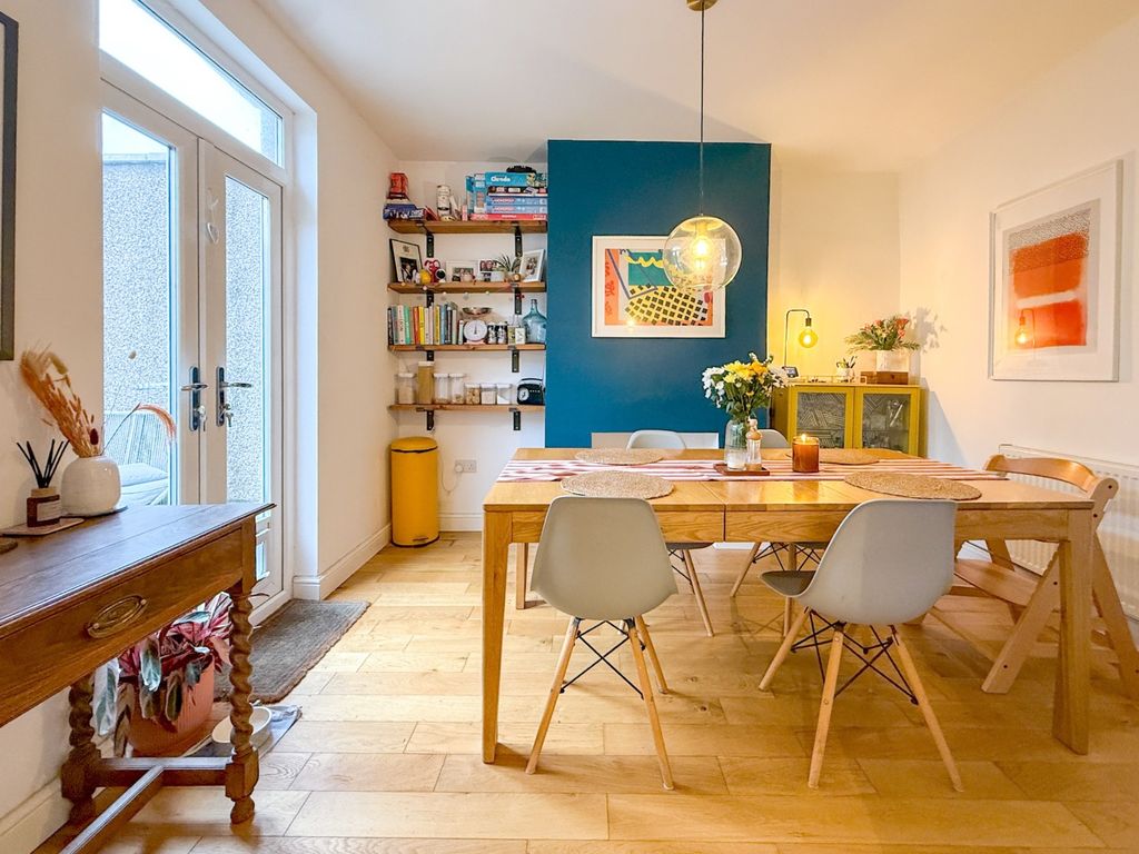 Property photo 2 of 22 4244654