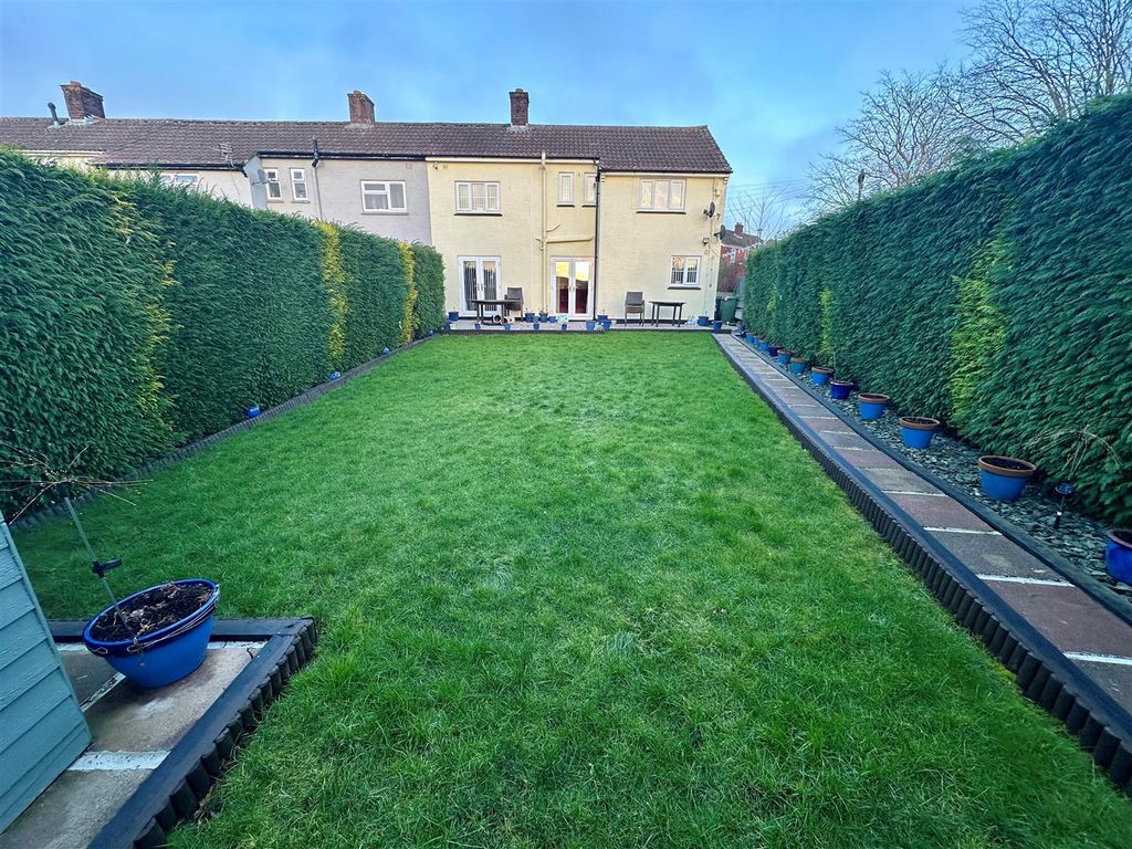 Property photo 2 of 19