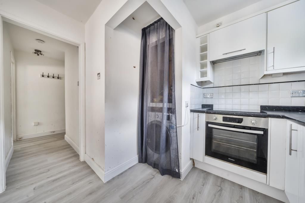 Property photo 2 of 20 Kitchen