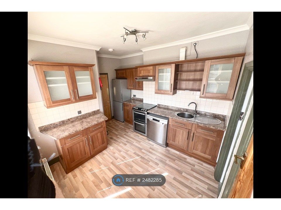 Property photo 3 of 30 Kitchen Diner