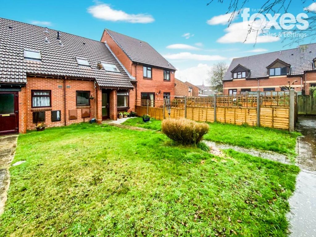 Property photo 2 of 9 4911381