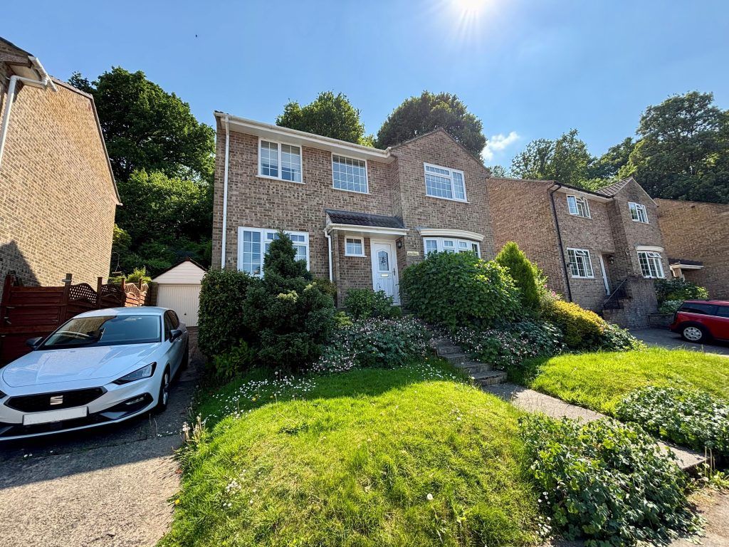 Property photo 1 of 12