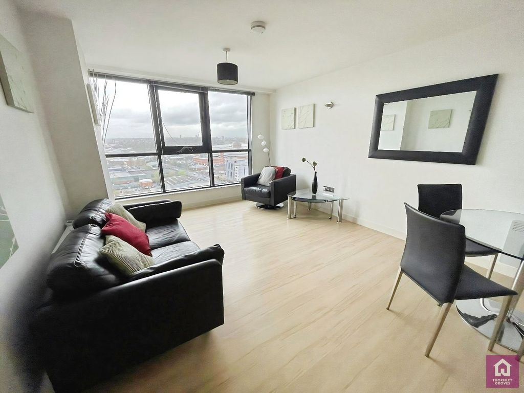 Property photo 3 of 12 Picture No. 21