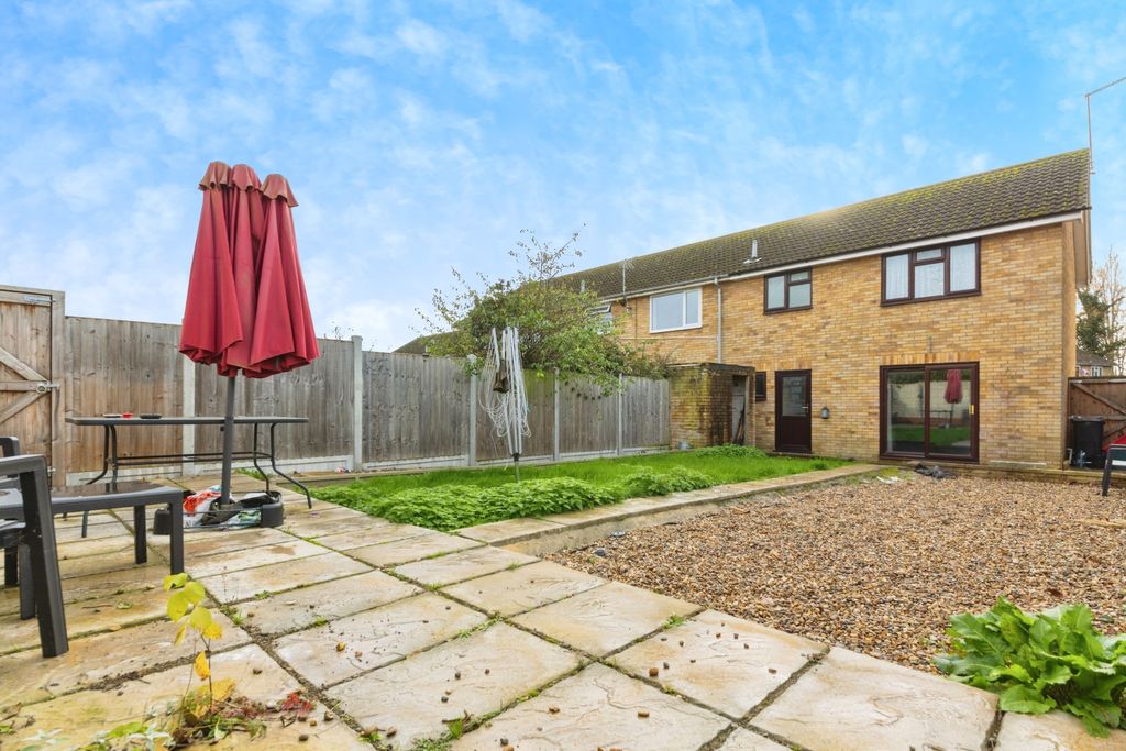 Property photo 2 of 20