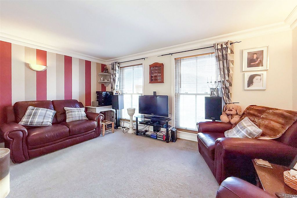 Property photo 3 of 24 Picture No. 22