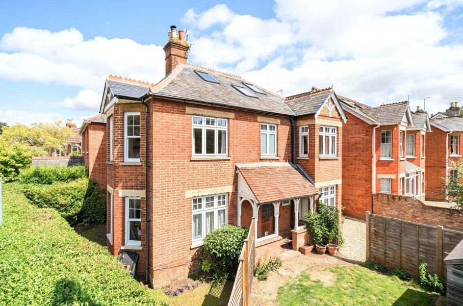 Property photo 1 of 7