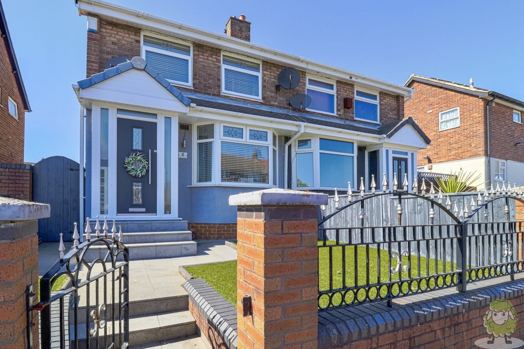Property photo 1 of 14