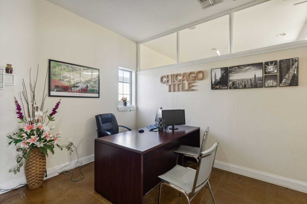 Property photo 2 of 2 <Alttext/>