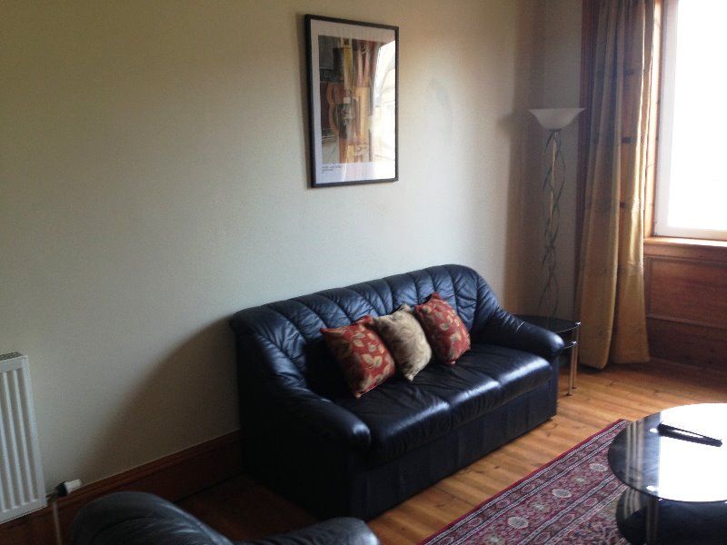 Property photo 3 of 10 Photo 3