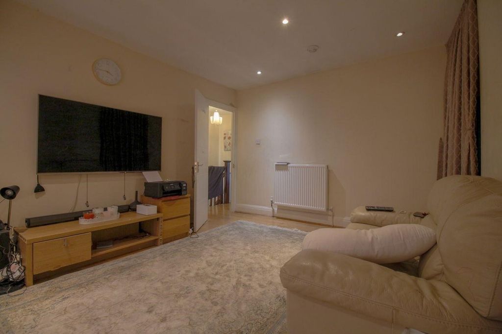 Property photo 2 of 2