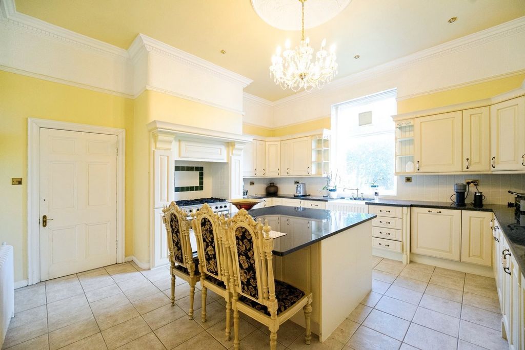 Additional image 6 of 11 bed country house for saleGlenholme Park, Clayton, Bradford BD14