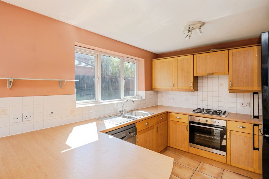 Property photo 3 of 17