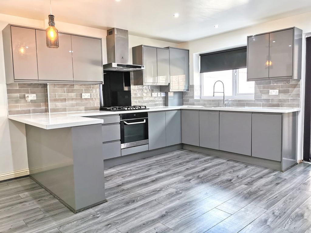 Property photo 1 of 10 Image