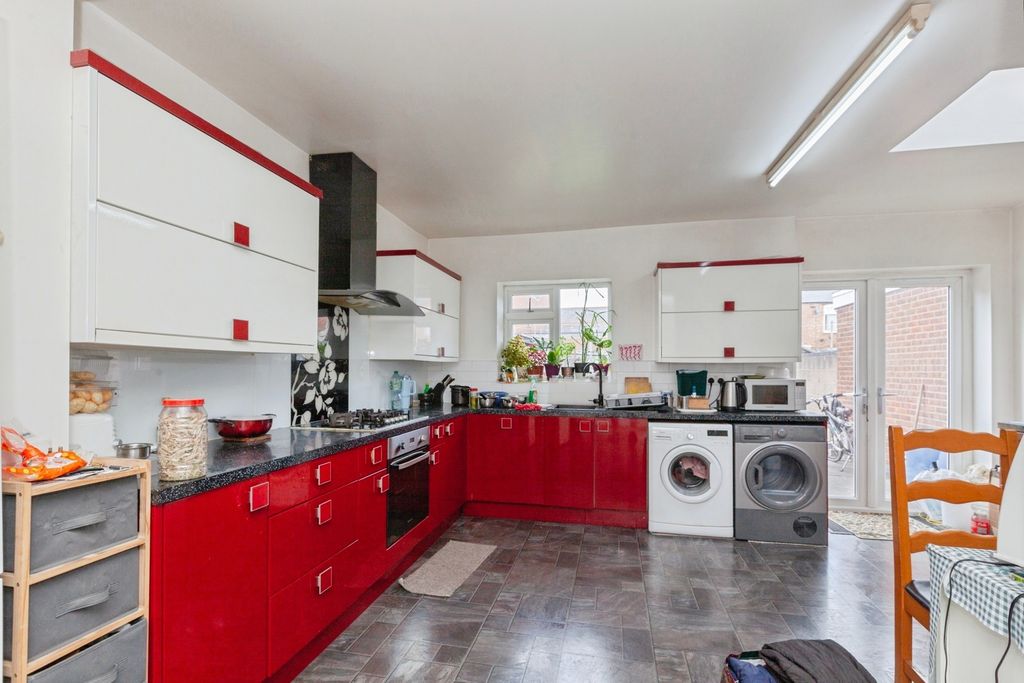 Property photo 3 of 15 Pbox-Img.Jpg