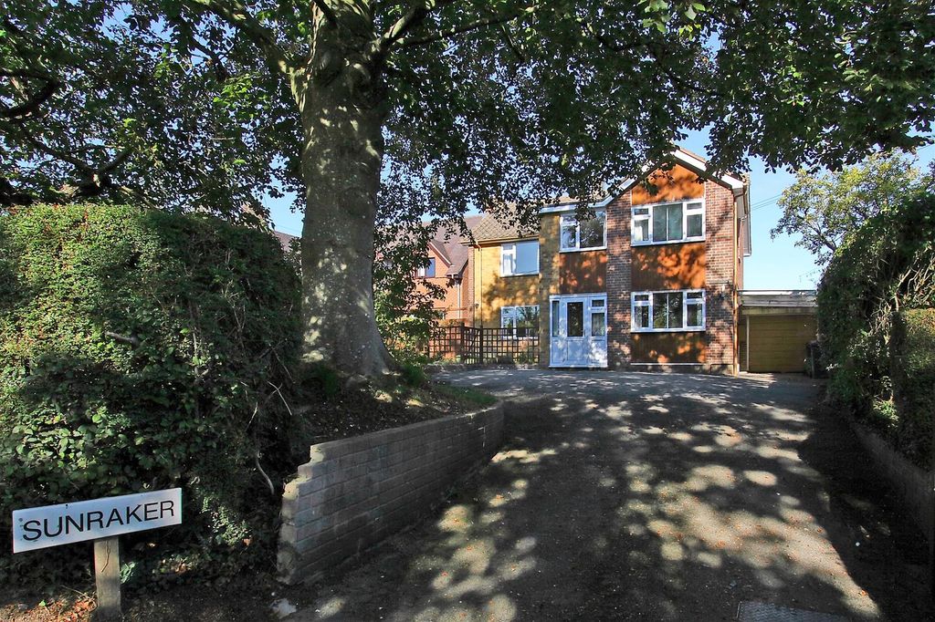 Property photo 1 of 20 Sunraker Ph9.Jpg