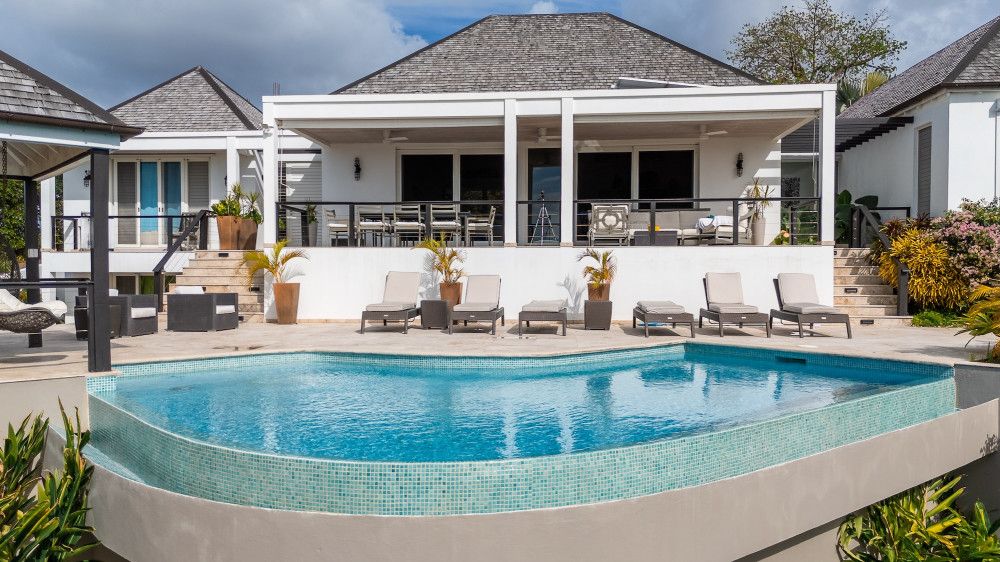 Property photo 3 of 35