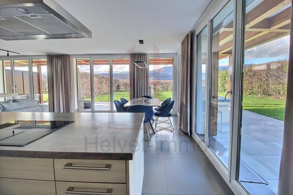 Property photo 2 of 3