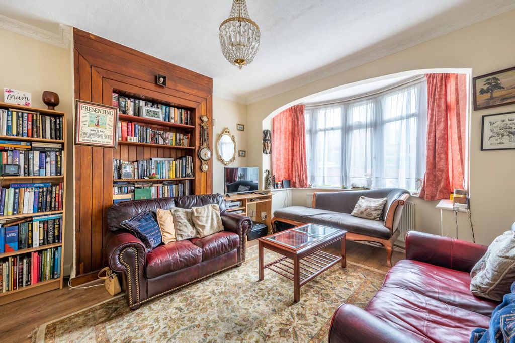 Property photo 2 of 12